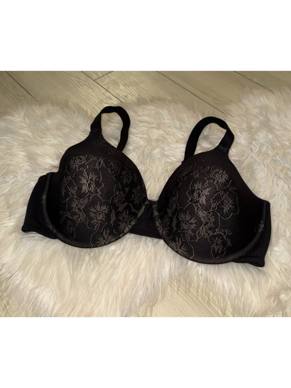 Vanity Fair Womens Full Figure Beauty Back Smoothing Bra Lace 40DD Black 76380